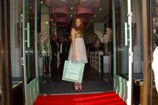 Lily Cole feet photo thumbnail