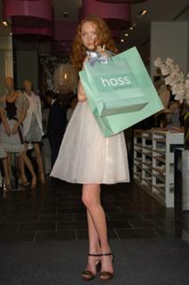 Lily Cole feet photo thumbnail