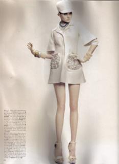 Lily Cole feet photo thumbnail