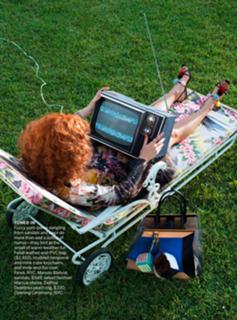 Lily Cole feet photo thumbnail