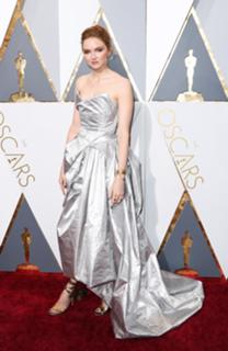 Lily Cole feet photo thumbnail