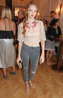 Lily Cole feet photo thumbnail