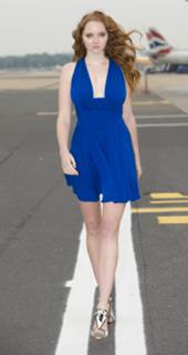 Lily Cole feet photo thumbnail