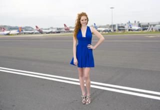 Lily Cole feet photo thumbnail
