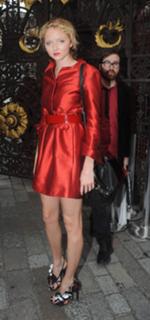 Lily Cole feet photo thumbnail