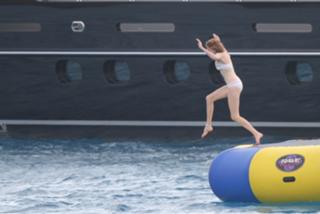 Lily Cole feet photo thumbnail