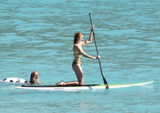 Lily Cole feet photo thumbnail