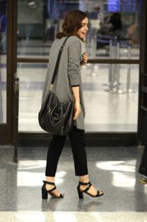 Lily Collins feet photo thumbnail