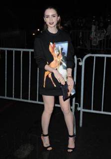 Lily Collins feet photo thumbnail