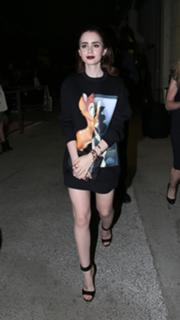 Lily Collins feet photo thumbnail