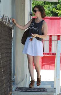 Lily Collins feet photo thumbnail