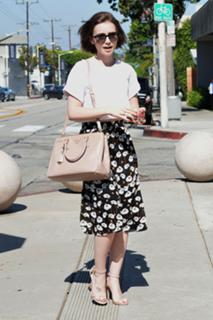 Lily Collins feet photo thumbnail