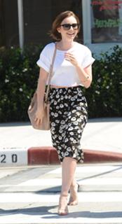 Lily Collins feet photo thumbnail
