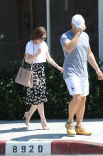 Lily Collins feet photo thumbnail