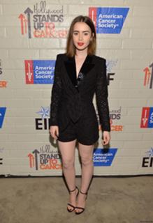 Lily Collins feet photo thumbnail