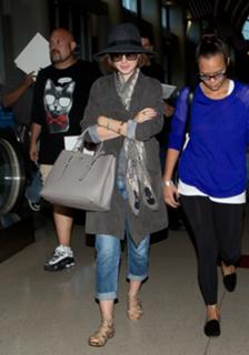 Lily Collins feet photo thumbnail