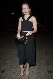 Lily Collins feet photo thumbnail