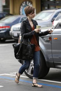 Lily Collins feet photo thumbnail