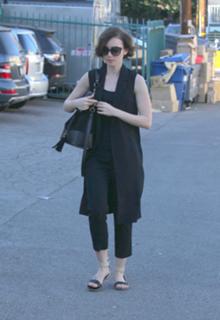 Lily Collins feet photo thumbnail
