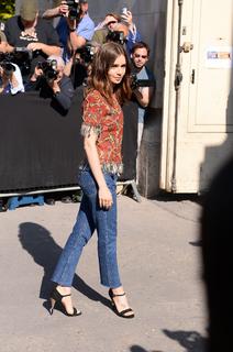 Lily Collins feet photo thumbnail
