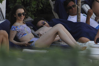 Lily Collins feet photo thumbnail