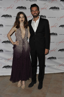 Lily Collins feet photo thumbnail