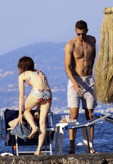 Lily Collins feet photo thumbnail