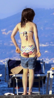 Lily Collins feet photo thumbnail