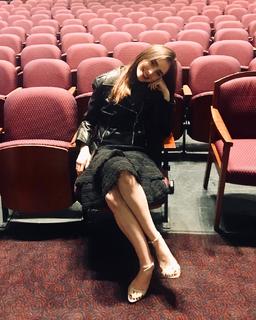 Lily Collins feet photo thumbnail