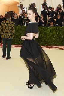 Lily Collins feet photo thumbnail