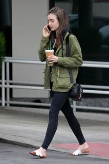 Lily Collins feet photo thumbnail