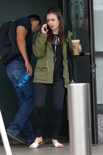 Lily Collins feet photo thumbnail