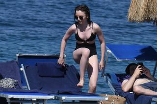 Lily Collins feet photo thumbnail