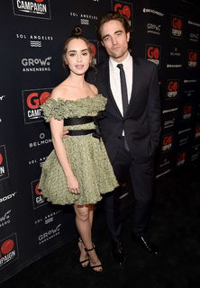 Lily Collins feet photo thumbnail