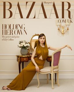 Lily Collins feet photo thumbnail