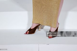 Lily Collins feet photo thumbnail