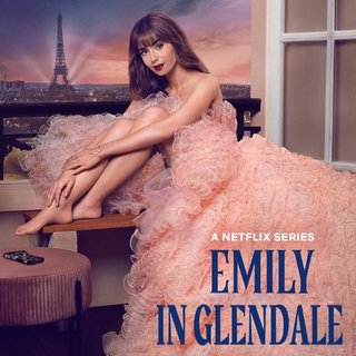 Lily Collins feet photo thumbnail