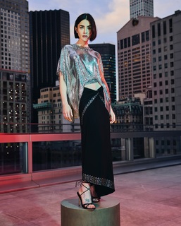 Lily Collins feet photo thumbnail
