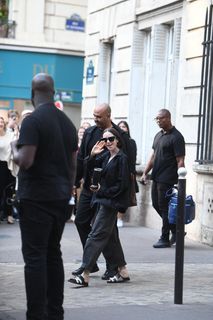 Lily Collins feet photo thumbnail