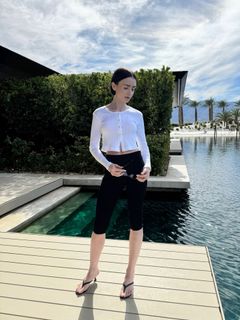 Lily Collins feet photo 17