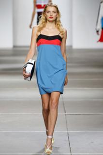 Lily Donaldson feet photo 1
