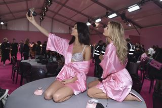 Lily Donaldson feet photo 9