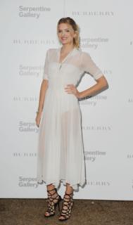 Lily Donaldson feet photo 17