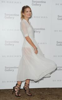 Lily Donaldson feet photo 15