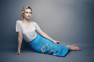 Lily James feet photo thumbnail