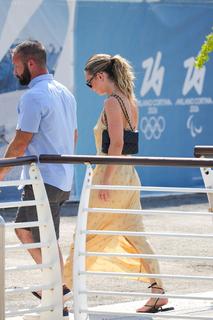 Lily James feet photo thumbnail