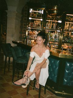 Lily James feet photo thumbnail