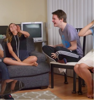 Lily Ki feet photo thumbnail