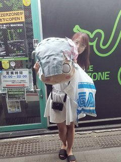 Lily Ki feet photo thumbnail