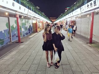 Lily Ki feet photo thumbnail